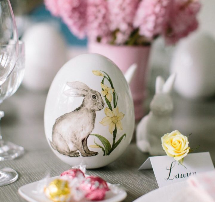 Simple & Chic Easter Decor Tips to Try