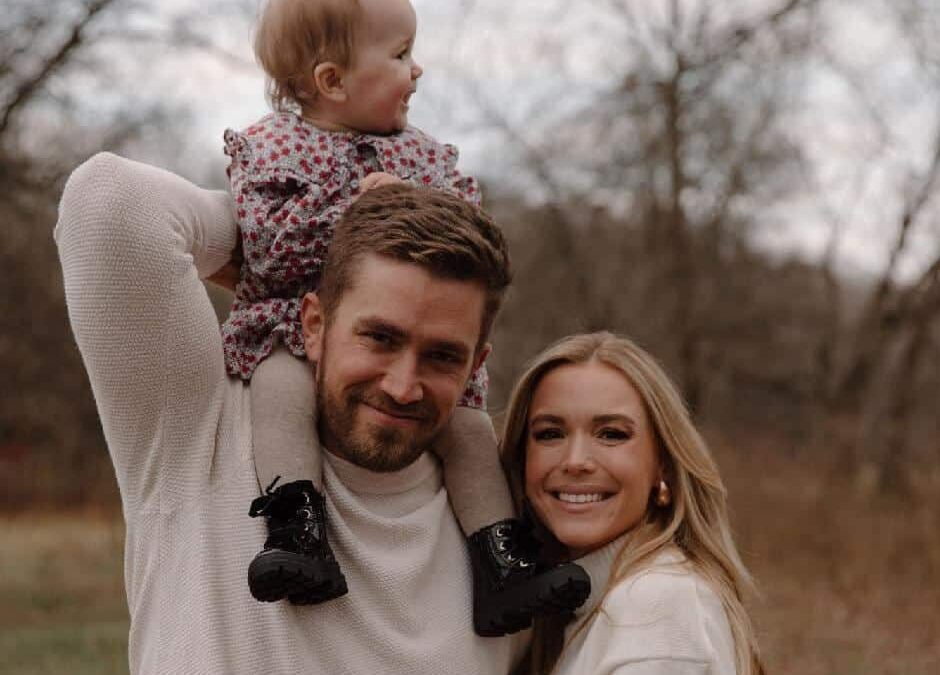 Meet a Mom — Country Music Singer Sarahbeth Taite