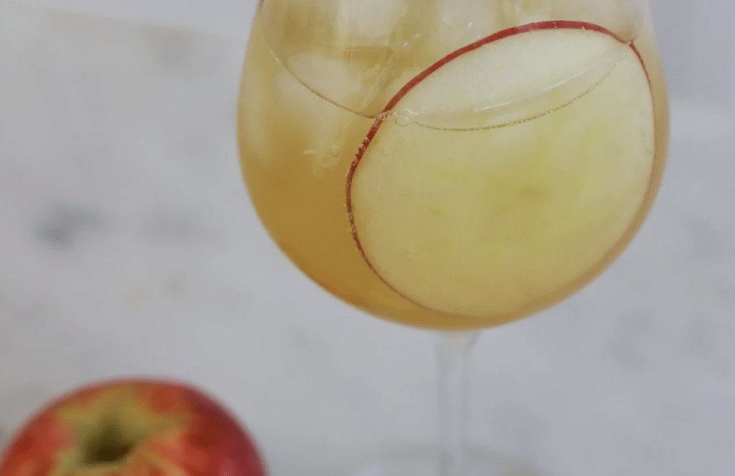 Fall Cocktail Idea — Apple Cider Spritz