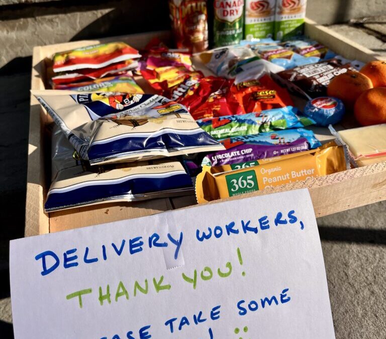 5 Ways To Give Back this Holiday Season